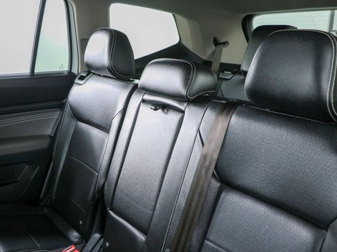 Used 2022 Volkswagen Atlas SE FWD image 24