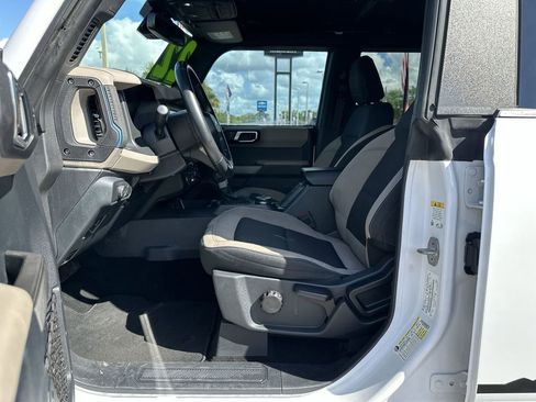 Used 2022 Ford Bronco Wildtrak AWD/4WD image 19