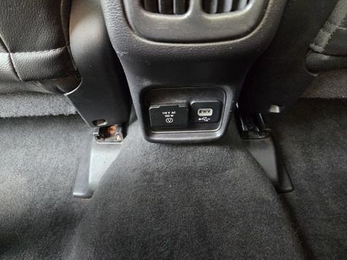 Used 2019 Jeep Compass Limited AWD/4WD image 16