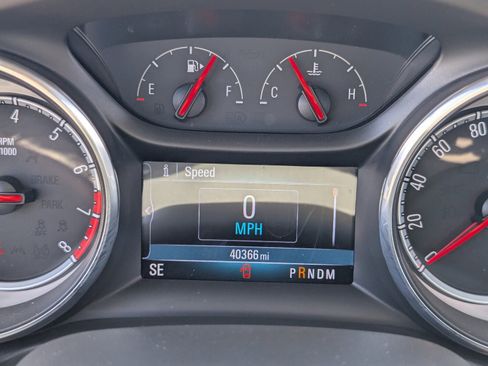 Used 2018 Buick Regal Essence image 30