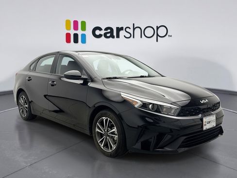 Used 2023 Kia Forte LXS image 7