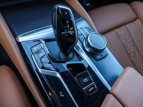 Used 2023 BMW 540i 540i w/ M Sport Package image 22