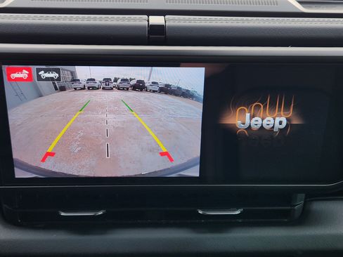 Used 2024 Jeep Wrangler High Altitude AWD/4WD image 20
