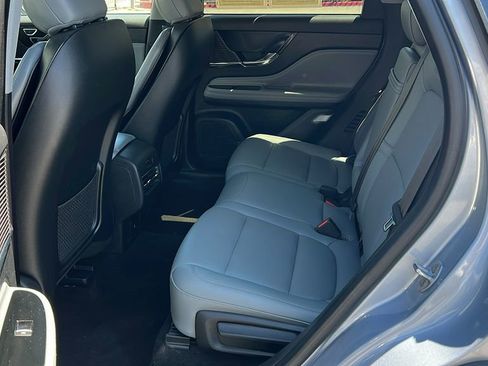 Certified 2022 Lincoln Corsair FWD w/ Equipment Group 101A image 11
