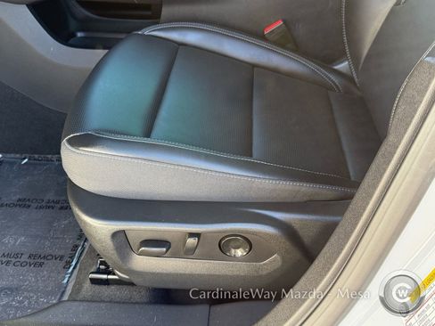 Used 2025 Buick Envision Preferred image 13