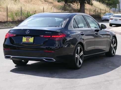 Used 2025 Mercedes-Benz C 300 4MATIC Sedan image 2