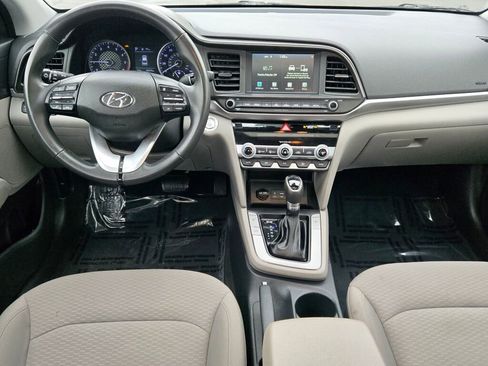 Used 2020 Hyundai Elantra Value Edition image 16