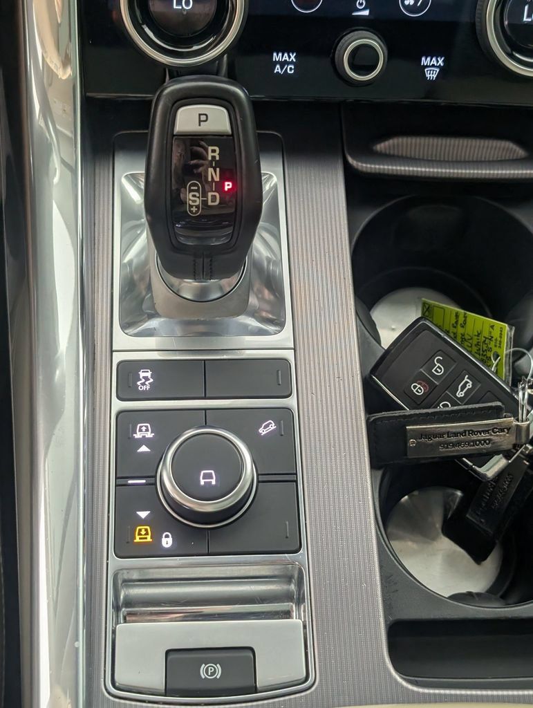 Used 2018 Land Rover Range Rover Sport HSE AWD/4WD image 23