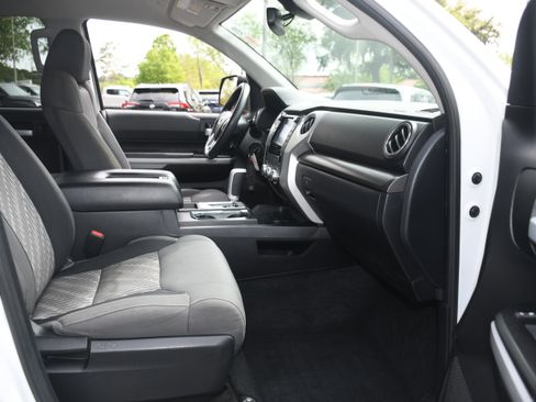 Used 2021 Toyota Tundra SR5 w/ SR5 Upgrade Package RWD image 18