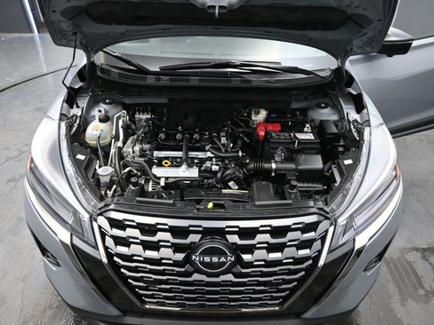 Certified 2024 Nissan Kicks SR w/ SR Premium Package image 18