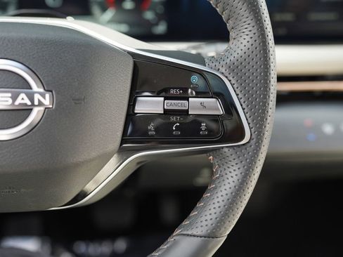 Used 2023 Nissan Ariya FWD image 30