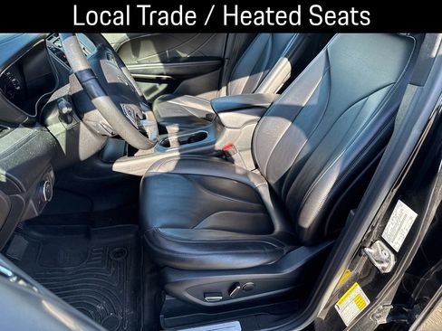 Used 2017 Lincoln MKC Premiere image 3