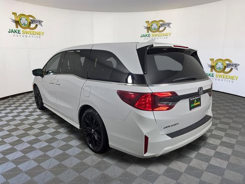 Used 2025 Honda Odyssey Sport-L image 6