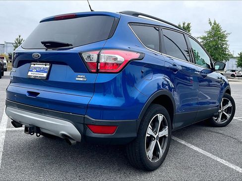 Used 2018 Ford Escape SEL w/ Ford Safe & Smart Package AWD/4WD image 4