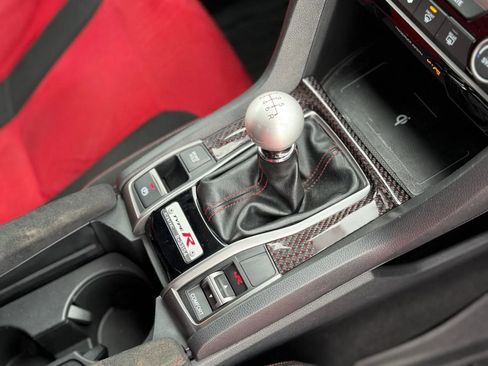 Used 2019 Honda Civic Type R image 14