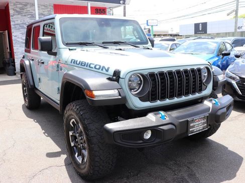 Used 2024 Jeep Wrangler Unlimited Rubicon 4xe AWD/4WD image 7