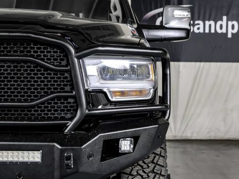 Used 2024 RAM 3500 Laramie AWD/4WD image 40
