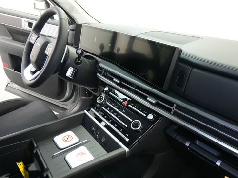 New 2026 Hyundai Santa Fe SE image 28