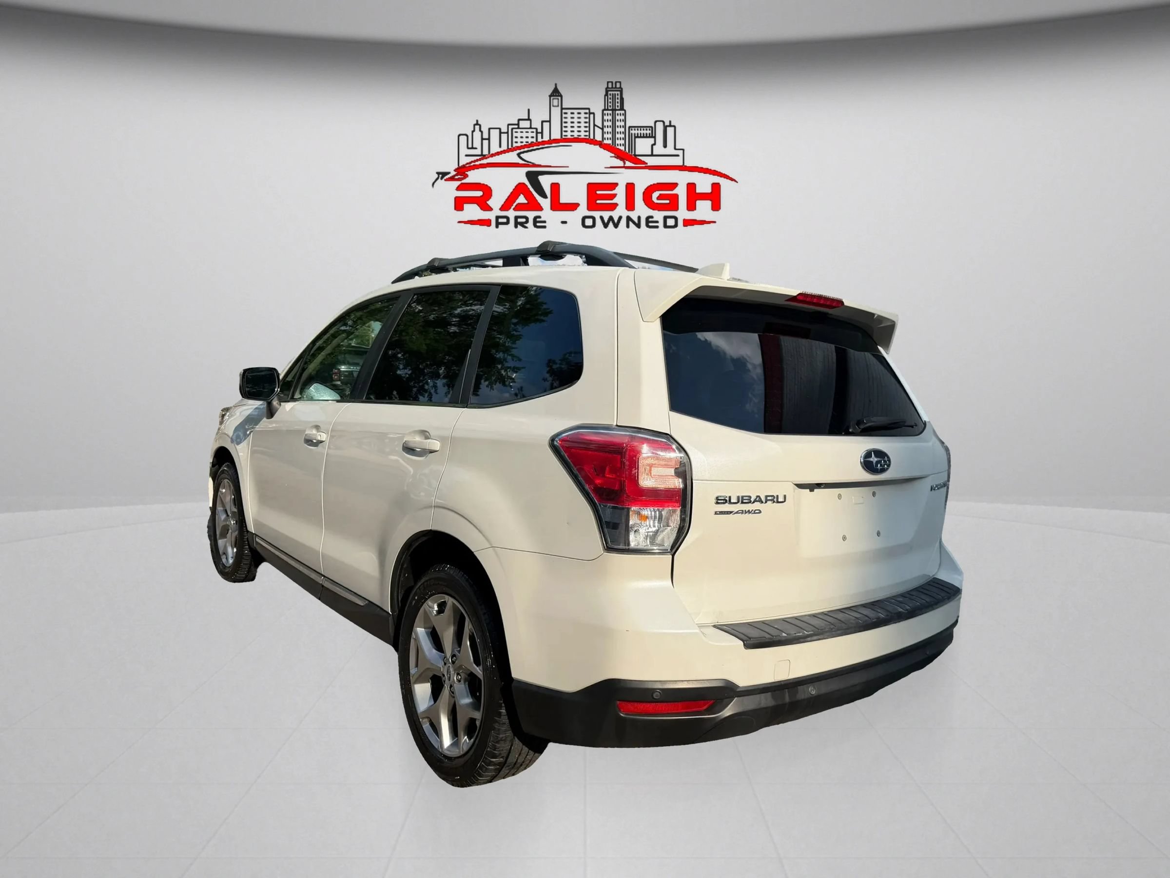 Used 2018 Subaru Forester 2.5i Touring w/ Popular Package #3B AWD/4WD image 7