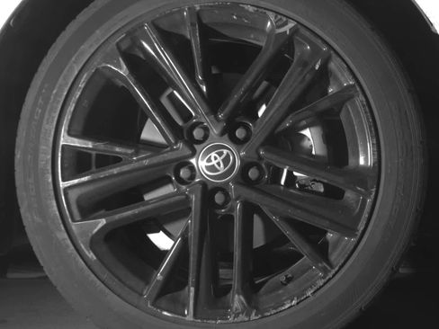 Used 2025 Toyota Camry SE image 8