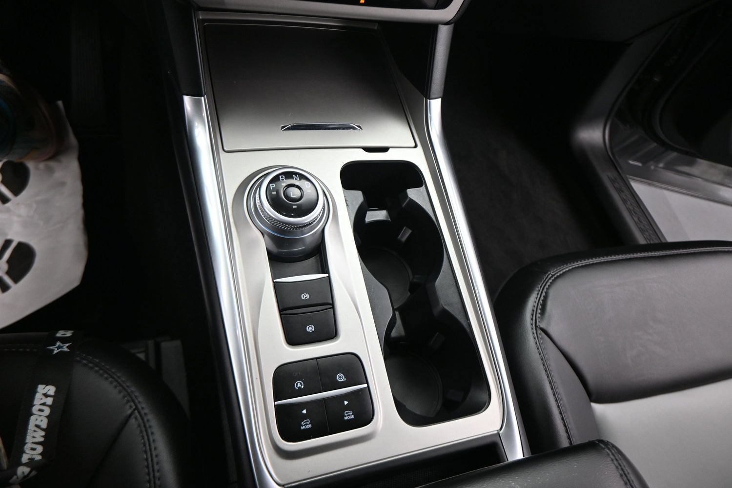 Certified 2023 Ford Explorer XLT w/ Equipment Group 202A RWD image 19