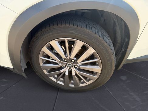 Used 2023 Nissan Pathfinder SL w/ SL Premium Package FWD image 14