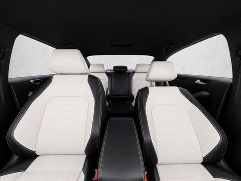 Used 2015 Volkswagen Jetta Sport FWD image 13