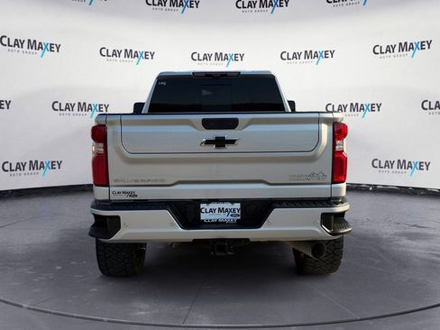 Used 2023 Chevrolet Silverado 2500 High Country image 4