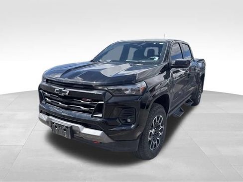 Used 2024 Chevrolet Colorado Z71 w/ Z71 Convenience Package 2 AWD/4WD image 1