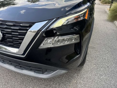 Used 2021 Nissan Rogue SV FWD image 9