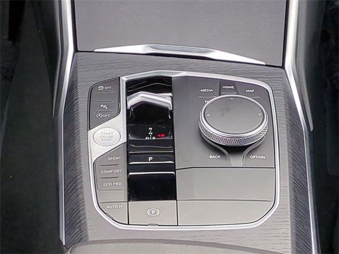 Used 2025 BMW 330i Sedan image 19