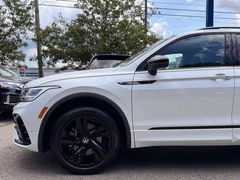 Used 2023 Volkswagen Tiguan SE R-Line AWD/4WD image 10