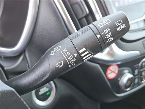 Used 2024 Chevrolet Equinox LT FWD image 15