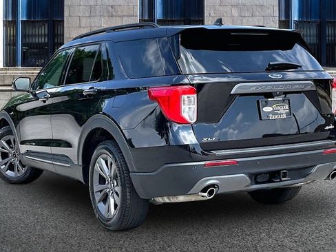 Certified 2024 Ford Explorer XLT w/ Equipment Group 202A AWD/4WD image 10
