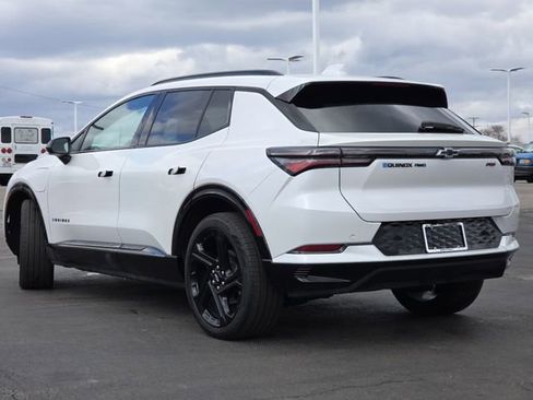 Used 2024 Chevrolet Equinox EV RS image 19