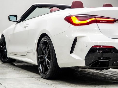 Used 2024 BMW M440i Convertible w/ Premium Package RWD image 17