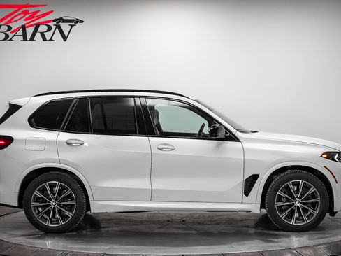 Used 2024 BMW X5 M60i image 6