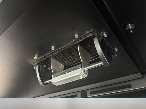 Used 2022 Toyota Tacoma TRD Sport image 16