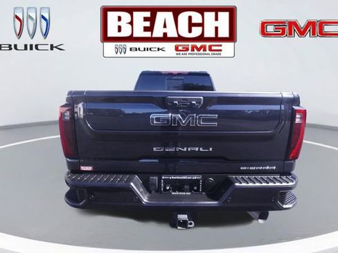 Used 2024 GMC Sierra 3500 Denali Ultimate AWD/4WD image 4