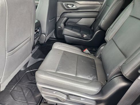 Used 2022 Chevrolet Tahoe Z71 w/ Luxury Package AWD/4WD image 29