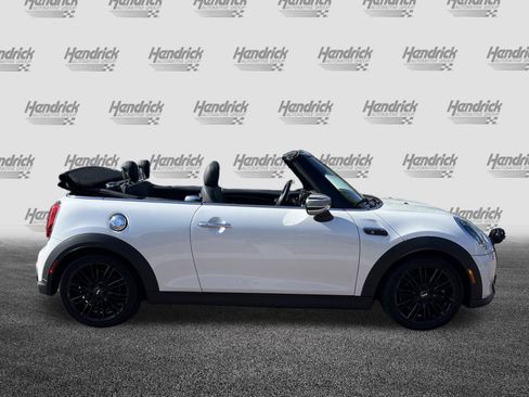 Used 2024 MINI Cooper S image 11