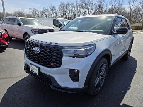New 2026 Ford Explorer ST w/ Sun And Sound Package image 2