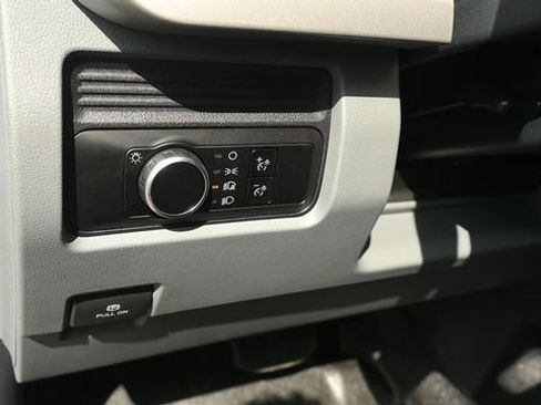 New 2026 Ford F550 4x4 Regular Cab Super Duty image 11