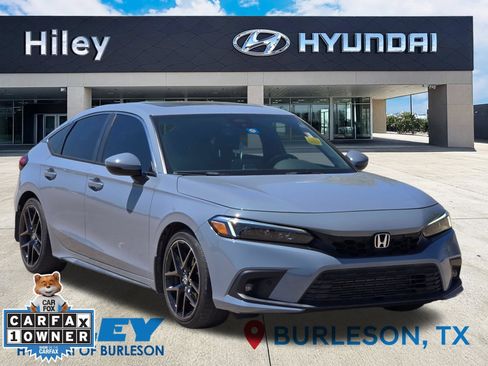 Used 2024 Honda Civic Sport Touring image 2