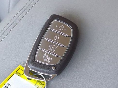 Used 2020 Hyundai Tucson SEL w/ Cargo Package image 34