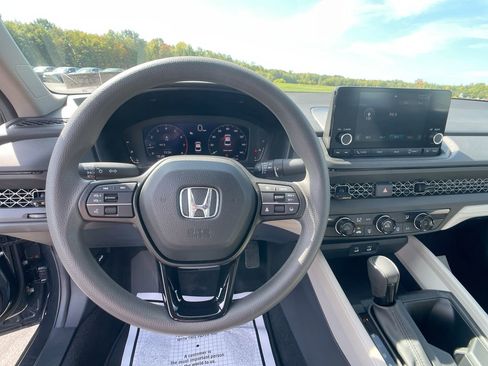 Certified 2023 Honda Accord LX image 14