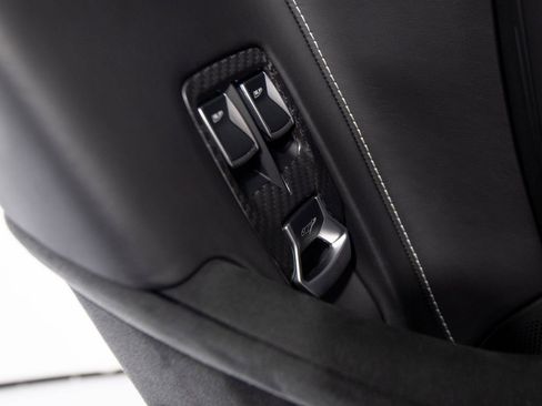 Used 2025 McLaren 750S RWD image 14
