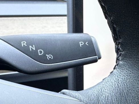 Used 2023 Tesla Model Y Long Range image 10