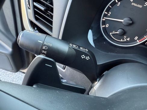 Used 2026 Nissan Rogue SV image 35