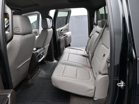 Used 2019 GMC Sierra 1500 SLT w/ SLT Premium Package image 27